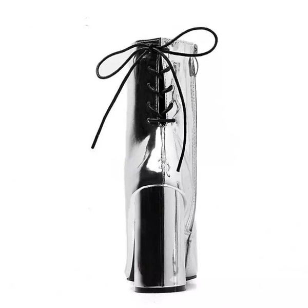 Актуални дамски боти заострен модел с висок ток и връзки