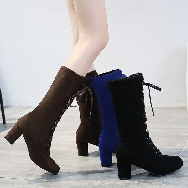 Дамски велурени боти с квадратен ток и връзки 