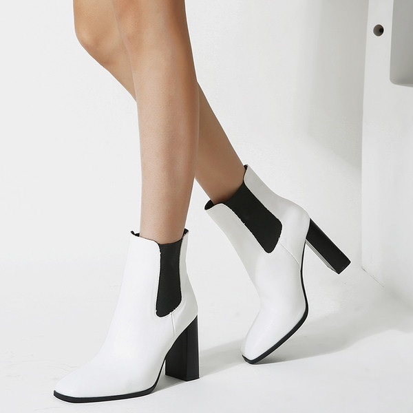 Стилни дамски боти с дебел 12см ток и ластици