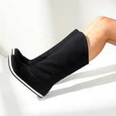 Велурени дамски зимни ботуши с равна подметка