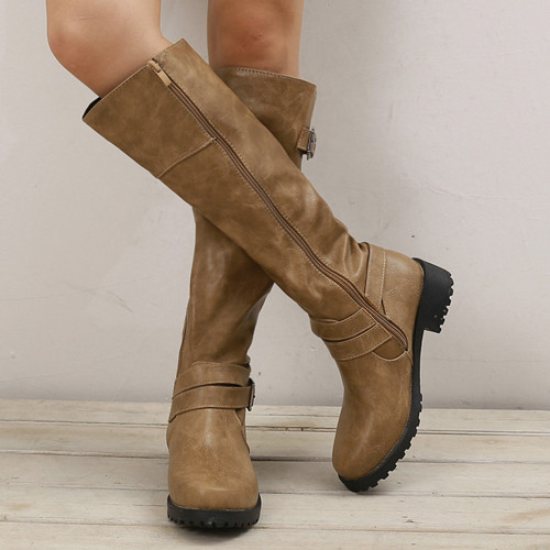 Ежедневни дамски ботуши с катарама и цип 