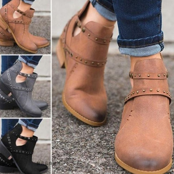 Кожени дамски боти с метални нитове 