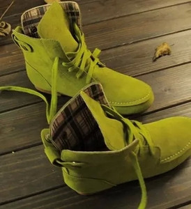 Дамски велурени боти с връзки и равна подметка