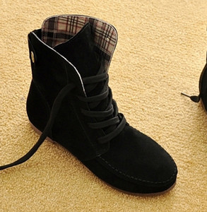 Дамски велурени боти с връзки и равна подметка