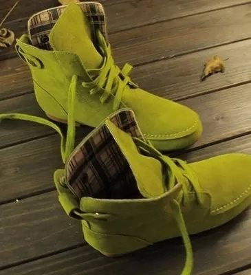 Дамски велурени боти с връзки и равна подметка 