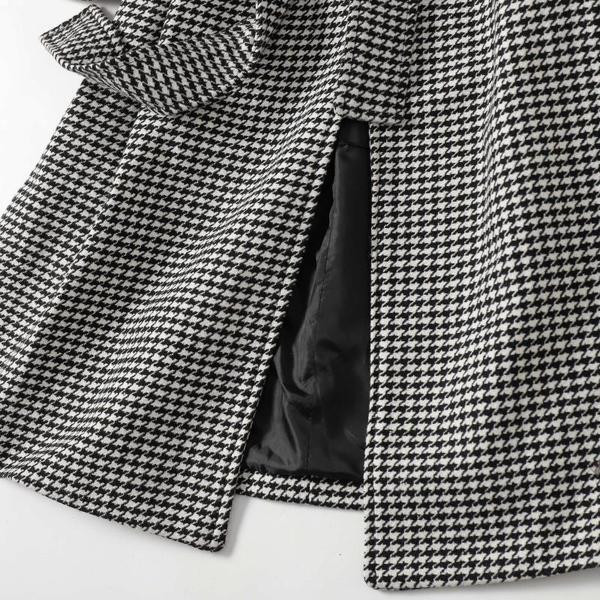 Дълго карирано палто с колан 