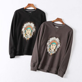 Нов модел мъжки суичър с цветна апликация