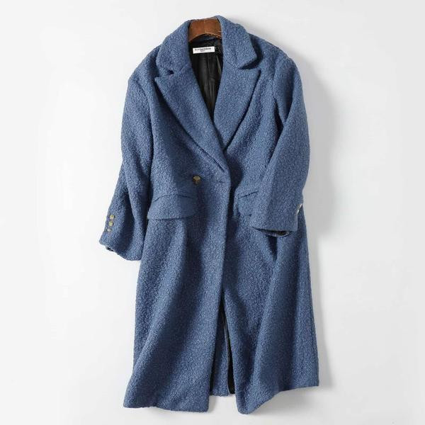 Нов модел модерно есенно палто с копчета