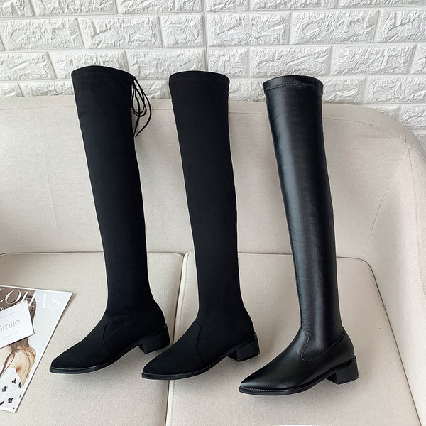 Ежедневни дамски ботуши с равна подметка-три модела