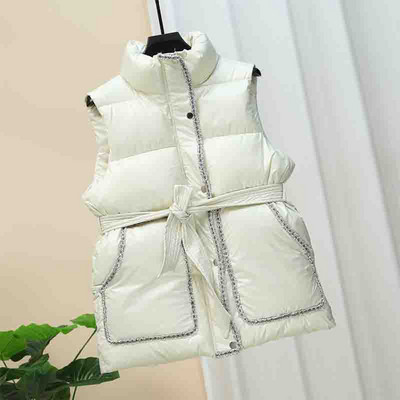 Нов модел дамски елек с колан и копчета