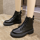 Нов модел дамски кожени боти с груба подметка в черен цвят