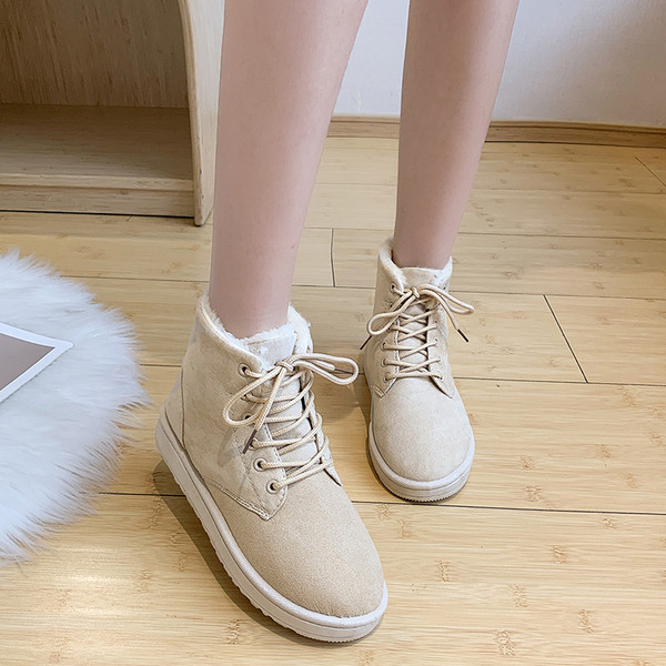 Нов модел дамски боти от еко велур с мека подплата