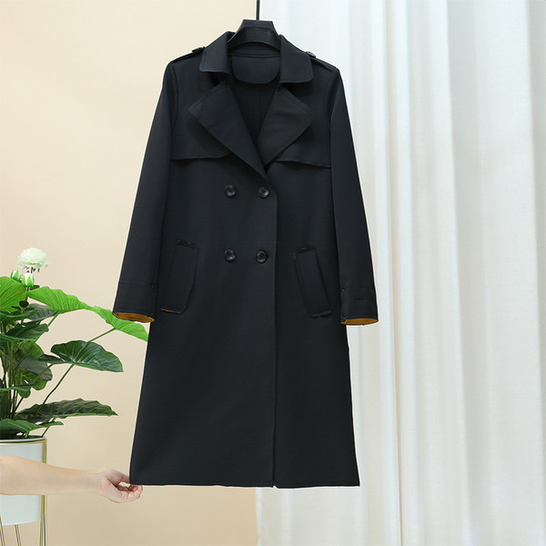 Стилно дамско палто с джобове и копчета