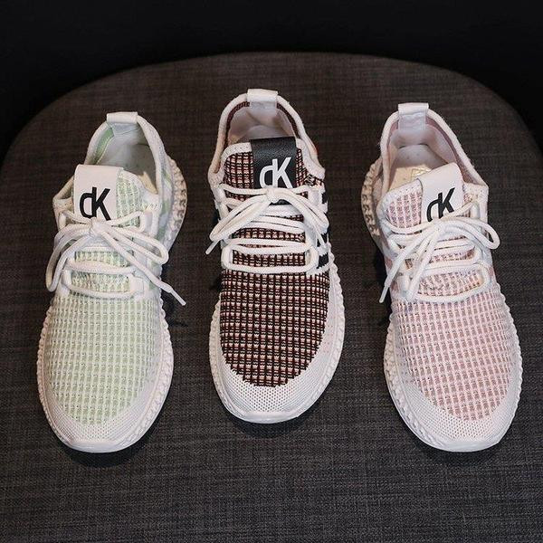 Дамски спортни маратонки с гумена подметка