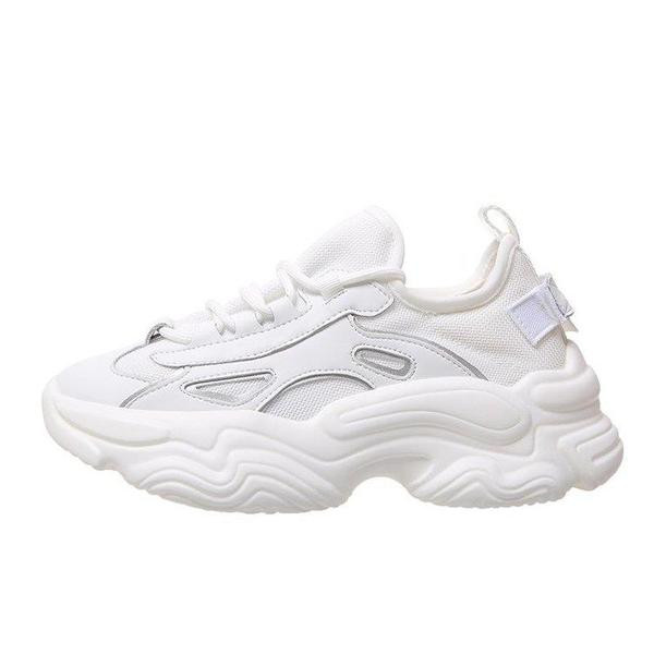 Модерни дамски бели маратонки с висока подметка 