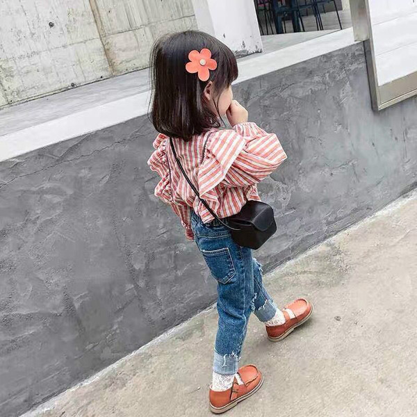 Малка квадратна детска чанта за през рамо