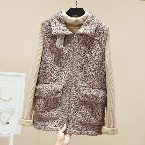 Naiste sulevest luku ja taskutega