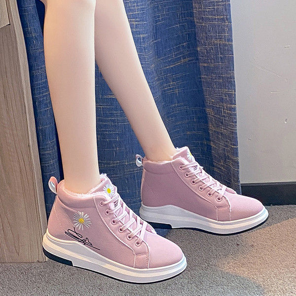 Дамски ежедневни кецове с бродерия и връзки