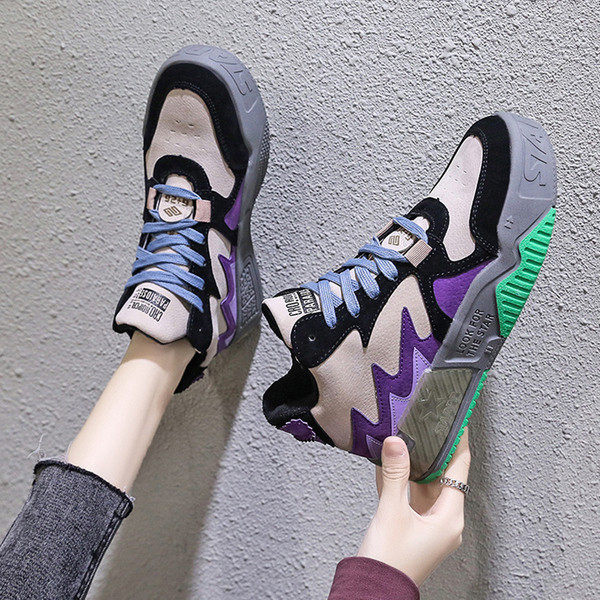 Värvilised lameda tallaga naiste tossud