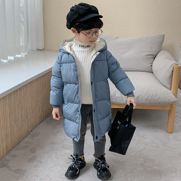 Pikk kapuutsiga ja taskutega laste jope, mis sobib tüdrukutele ja poistele