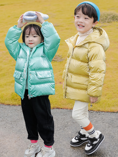 Laste vabaaja jope kapuutsi ja taskutega