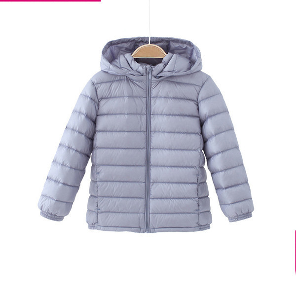 Moodne kapuutsiga laste jope, mis sobib tüdrukutele ja poistele