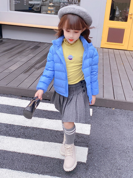 Poistele ja tüdrukutele sobiv kapuutsiga laste vabaaja jope