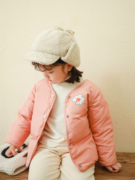 Igapäevane laste kaherealine nööpide ja V-kaelusega jope