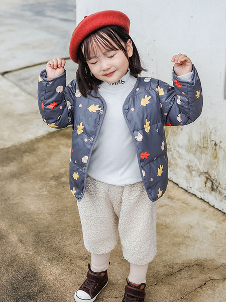 Детско модерно яке с цветен десен подходящо за момчета и момичета