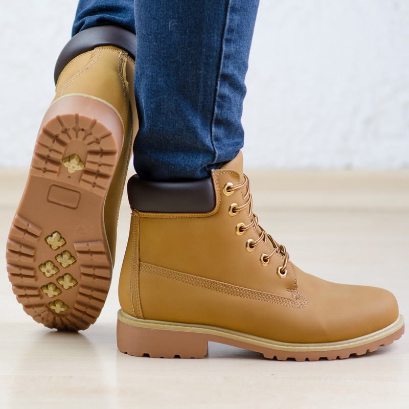 Изчистени водоустойчиви боти