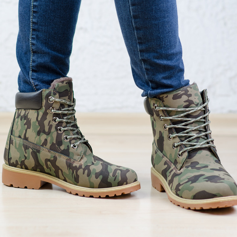 Камуфлажни зимни боти с вата 