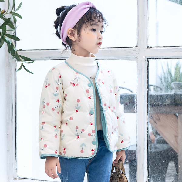 Nööpide ja mustriga laste jope tüdrukutele