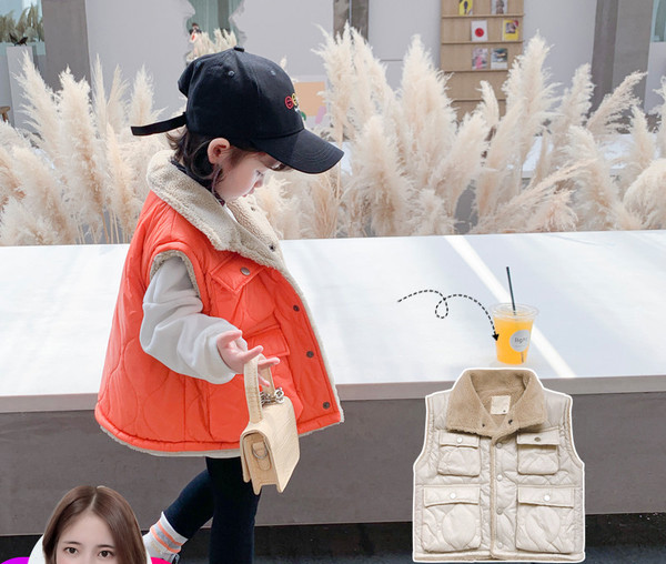 Pehme voodri ja taskutega igapäevane lastevest tüdrukutele