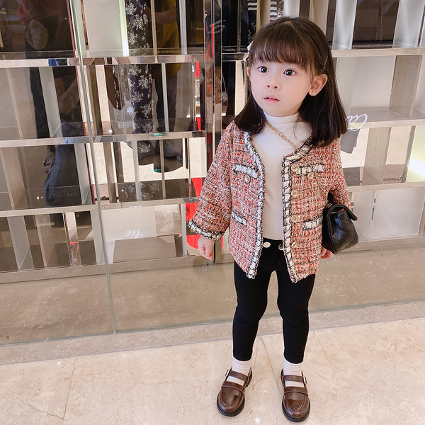 Igapäevane nööpide ja pikkade varrukatega laste jope