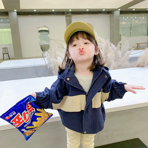 Σπορ και καθημερινό παιδικό μπουφάν με κουκούλα και φερμουάρ για κορίτσια