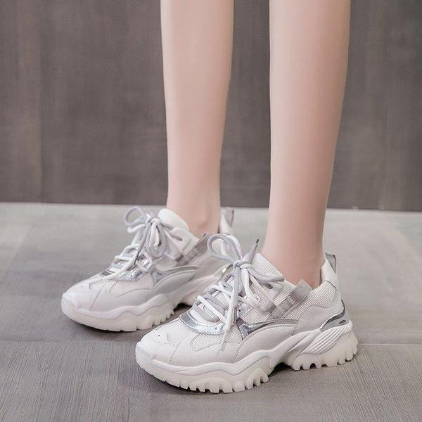 Naiste vabaaja tossud värvilise tallaga