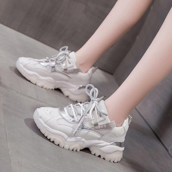 Naiste vabaaja tossud värvilise tallaga