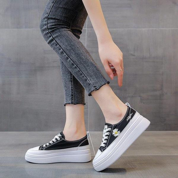 Lameda talla ja värvilise tikandiga vabaaja naiste tossud