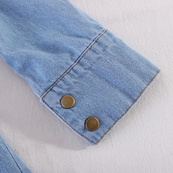 Актуална дамска дънкова риза с колан на талията