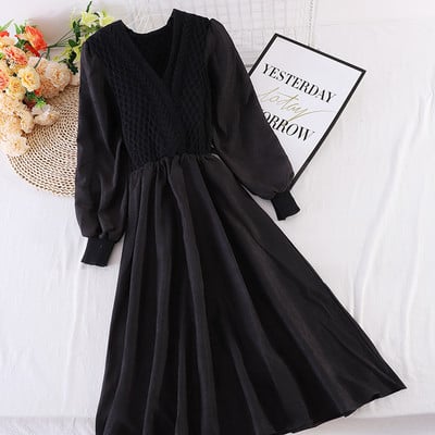 Нов модел есенна дамска рокля с V-образно деколте и средна дължина