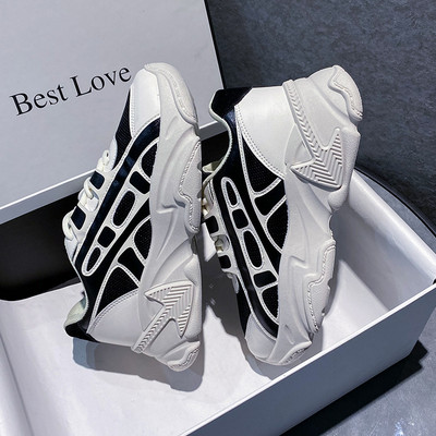 Kõrge kareda tallaga sügis-talvised tossud