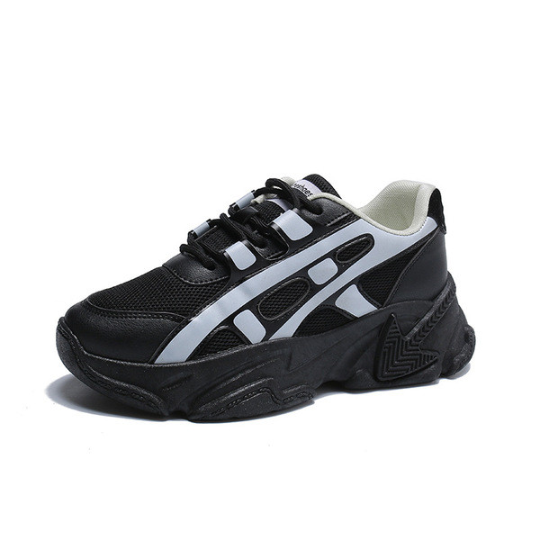 Kõrge kareda tallaga sügis-talvised tossud