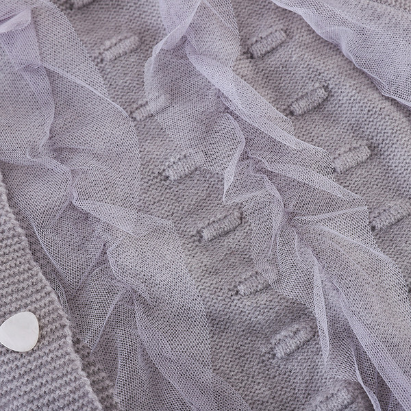 Kootud naiste vest ovaalse krae ja tülliga