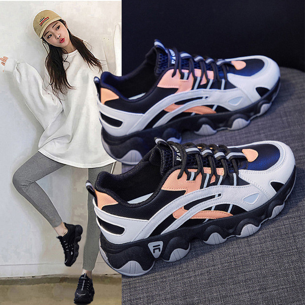 Kõrge kareda tallaga sügistossud naistele