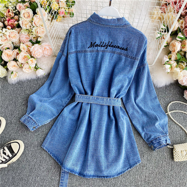 Naiste sinist nööpide ja taskutega teksasärk