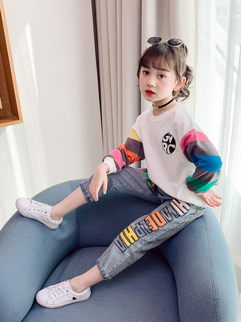 Παιδικό μοντέρνο σετ για κορίτσια από τζιν και μπλούζα