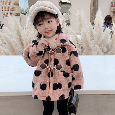 Praegune laste täpiline nööpide ja taskutega jope