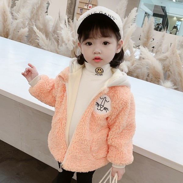 Детско пухено яке с бродерия и качулка за момичета