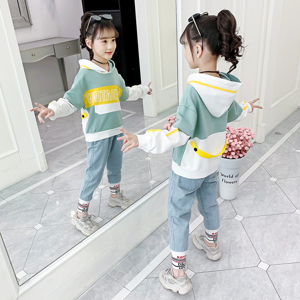 Šiuolaikiškas vaikiškas komplektas mergaitėms su megztiniais ir džinsais