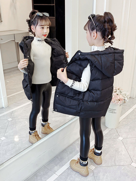 Moodne kapuutsiga laste talvevest - tüdrukutele